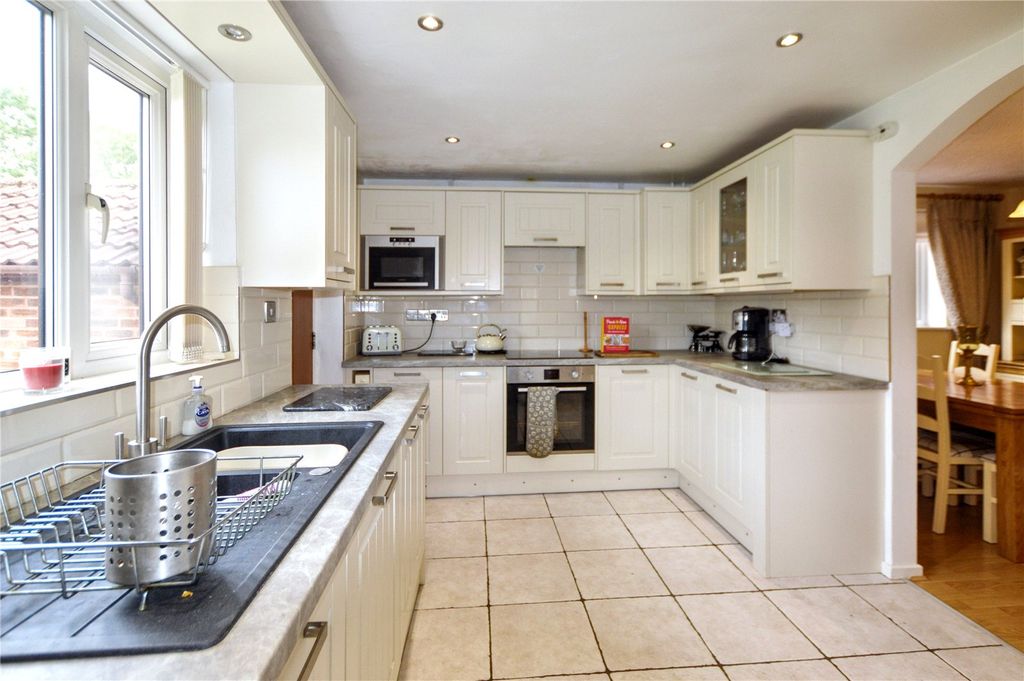 Property photo 3 of 14 Picture No. 16