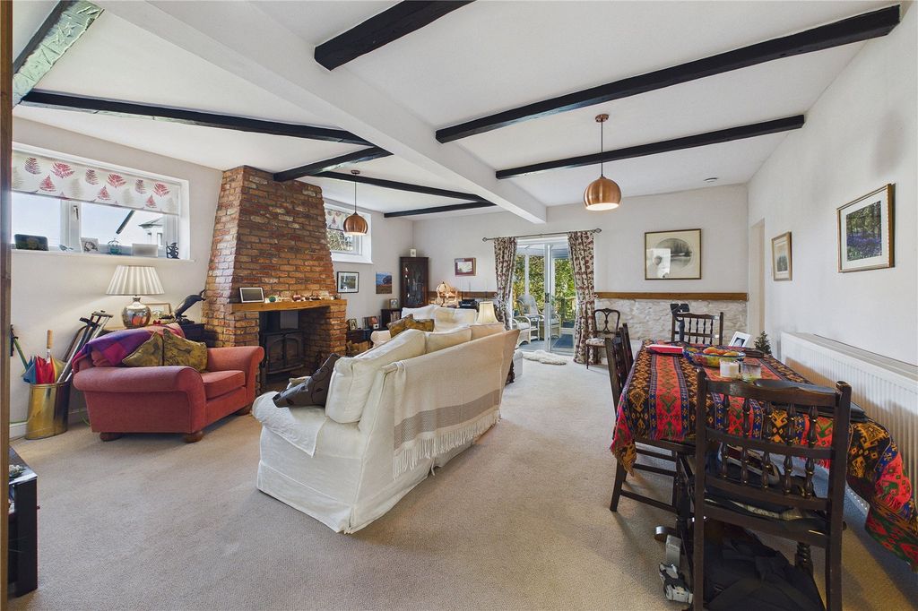 Property photo 2 of 20 Picture No. 04