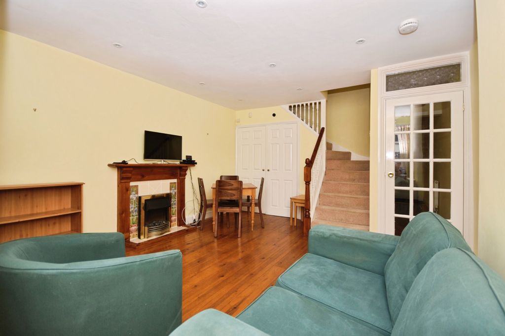 Property photo 2 of 7 815188Dd-Img_9057_3_Original