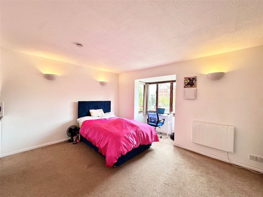 Property photo 3 of 10 Picture No. 08