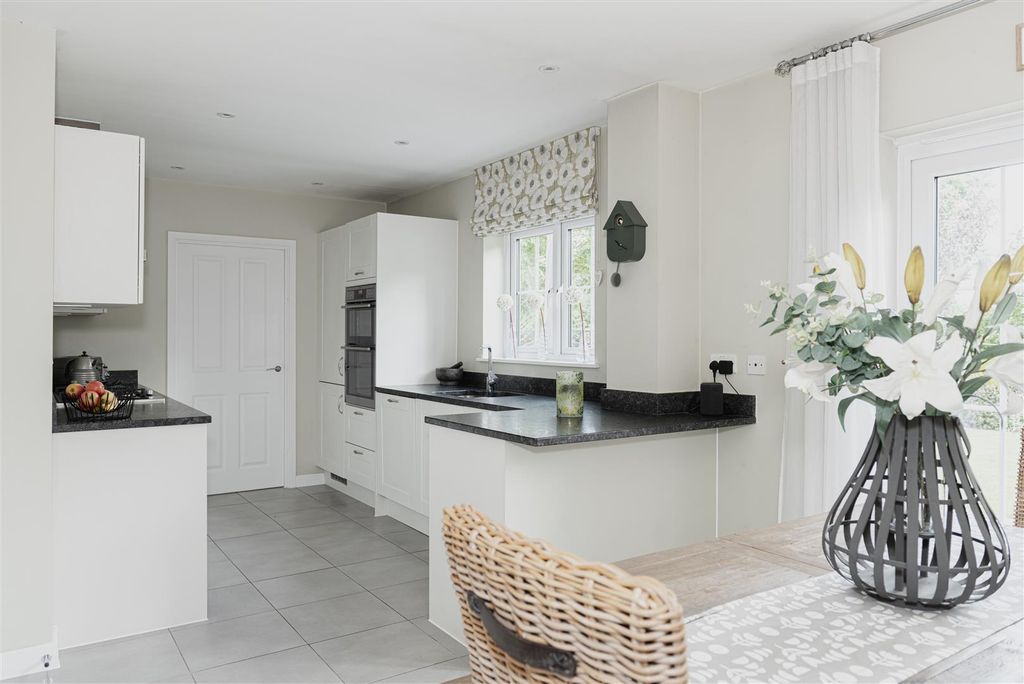 Property photo 2 of 27 13.Jpg