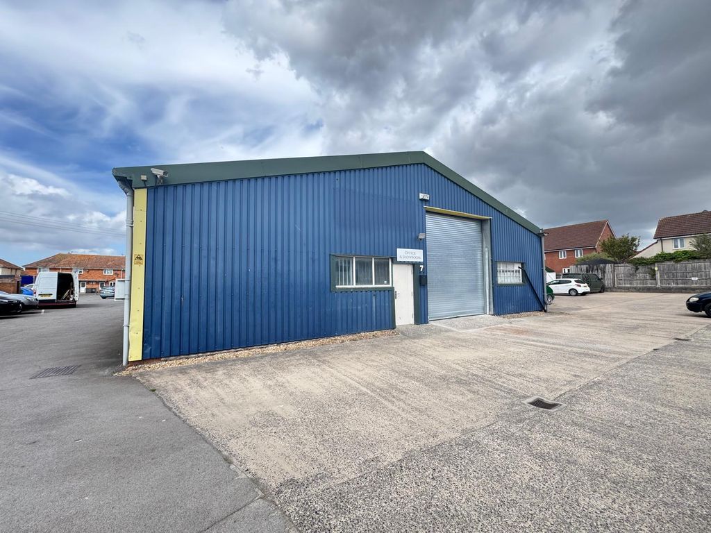 Property photo 1 of 10