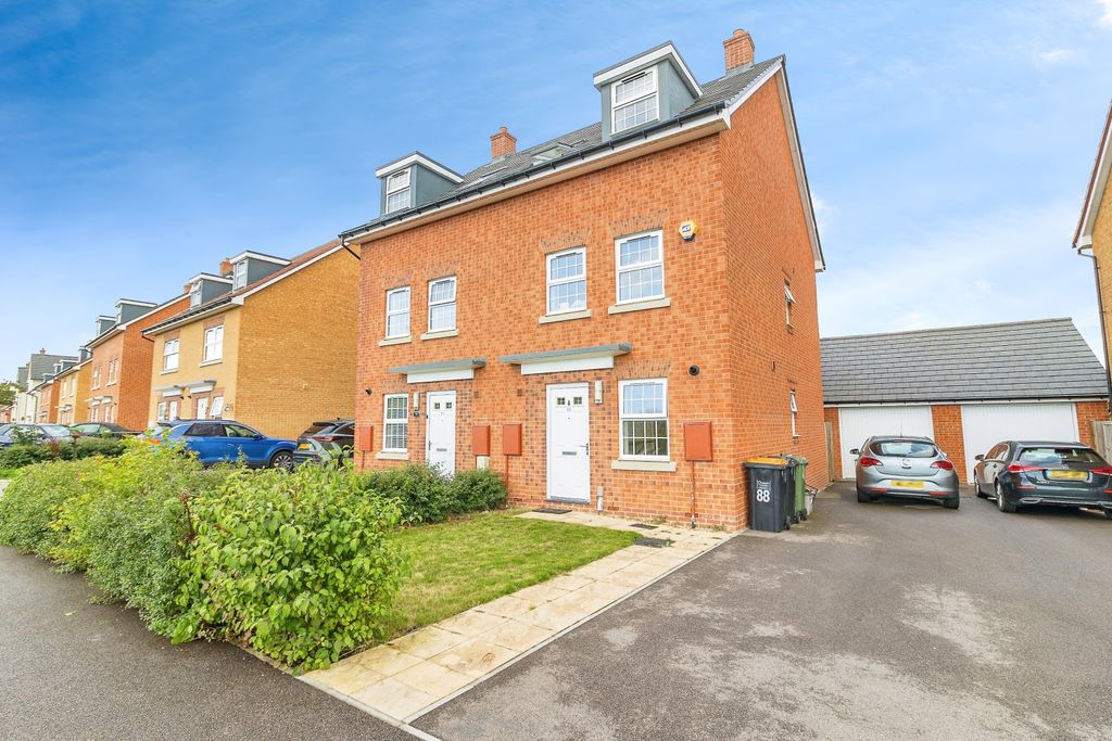 Property photo 2 of 25