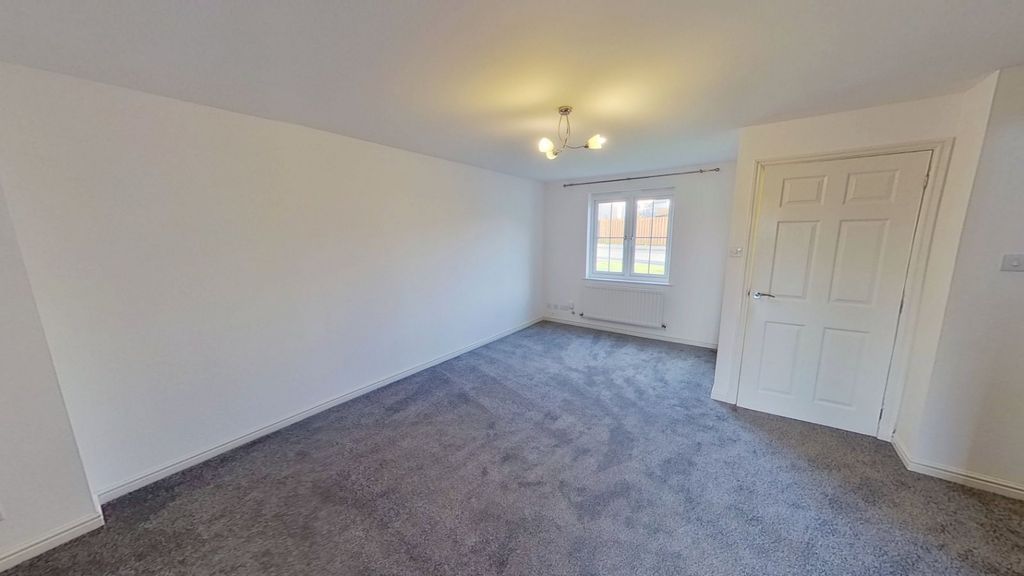 Property photo 3 of 14 Photo 3