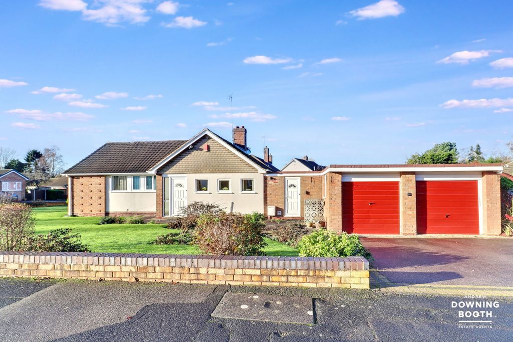 Property photo 2 of 27