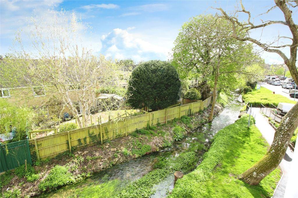 Property photo 2 of 11 Picture No. 04