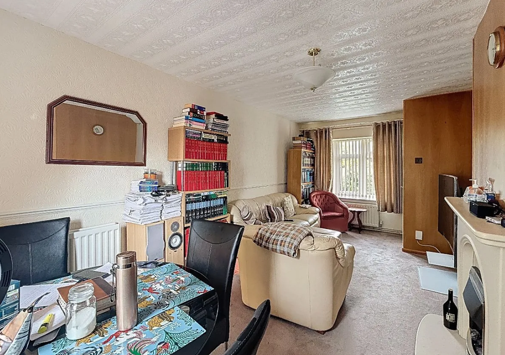 Property photo 3 of 7