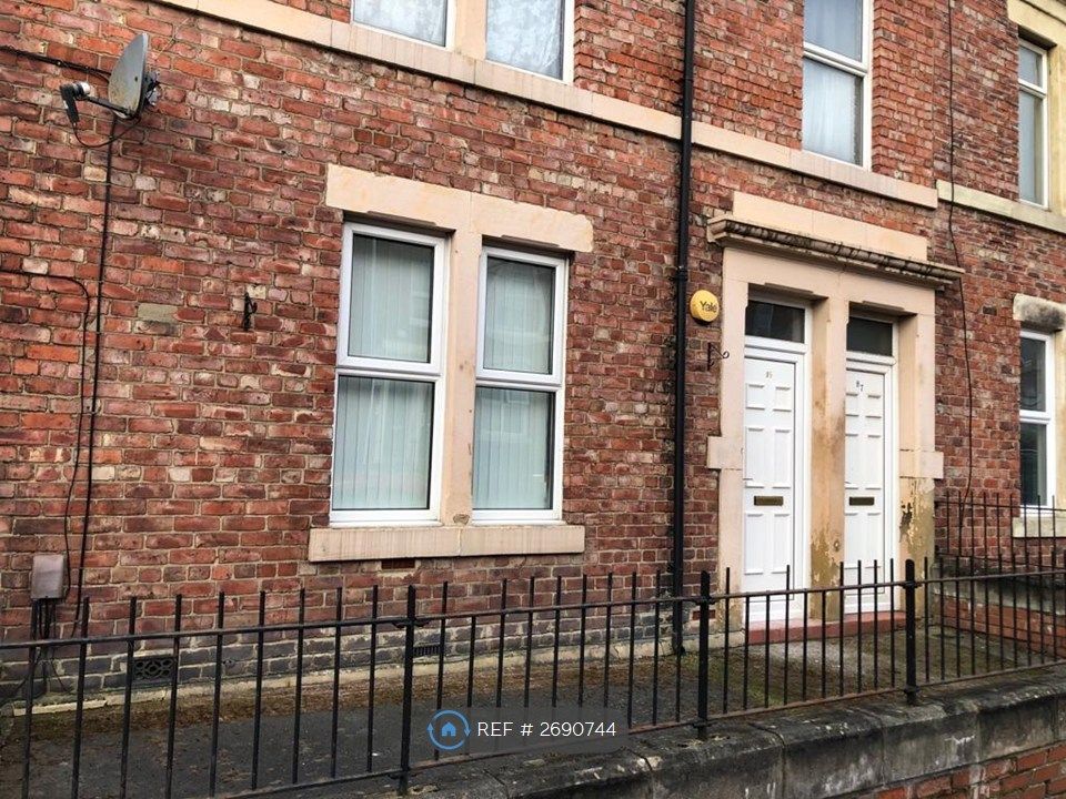 Property photo 1 of 18