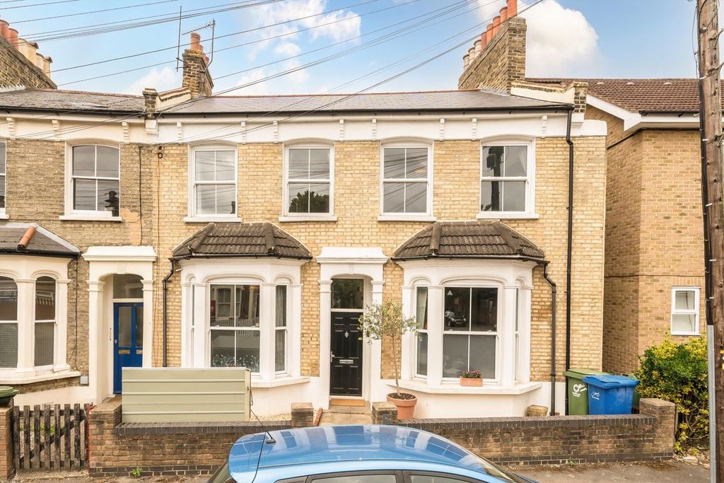 Property photo 1 of 12