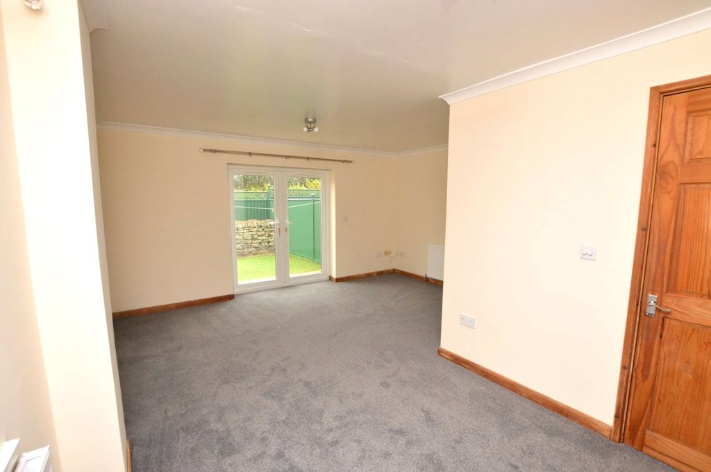 Property photo 2 of 11 Picture No. 03