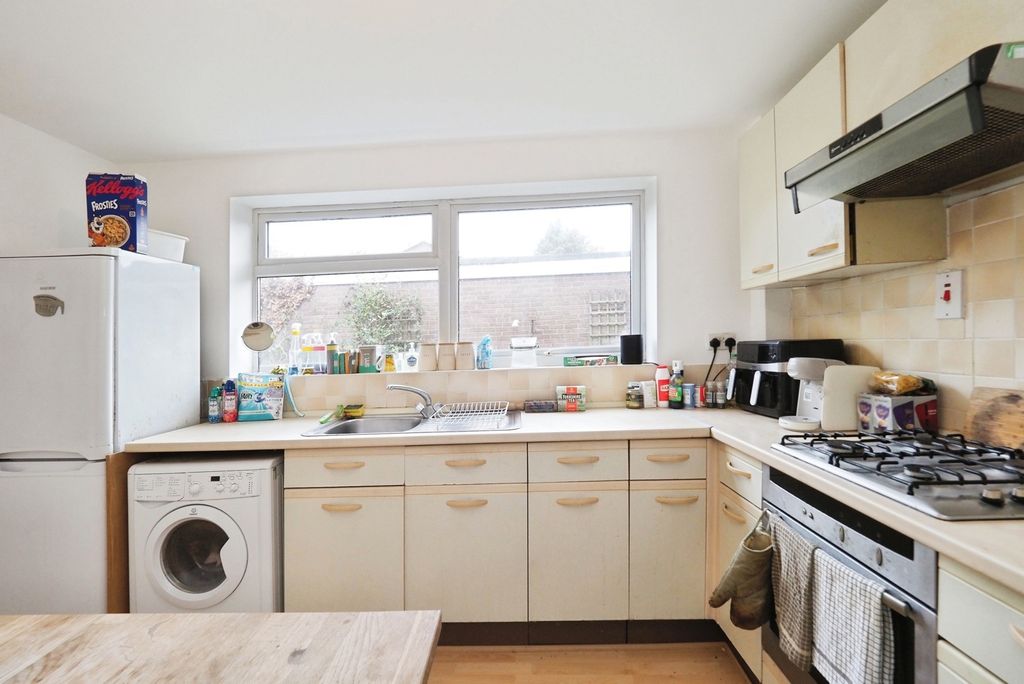 Property photo 3 of 17 Photo