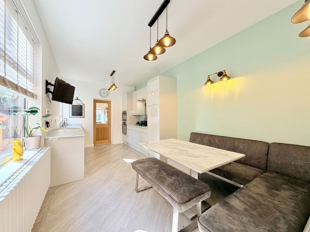 Property photo 1 of 25