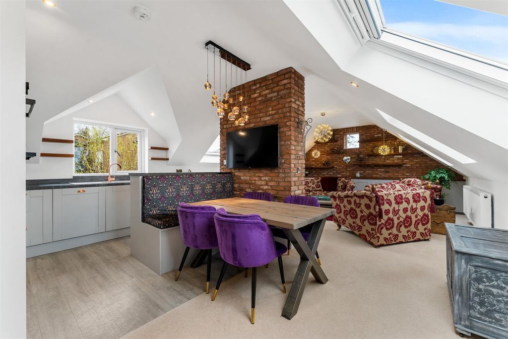 Property photo 2 of 46 Image 2