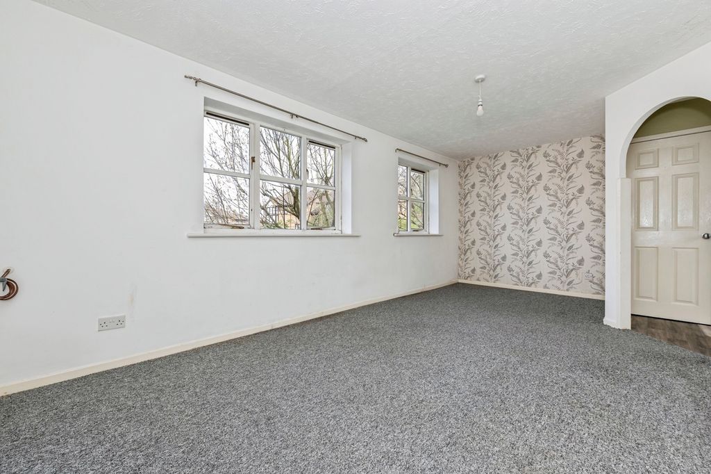 Property photo 2 of 11 Pbox-Img.Jpg