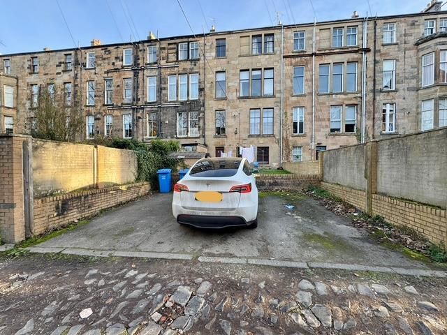 Property photo 1 of 2