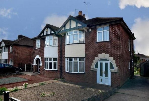 Property photo 1 of 9