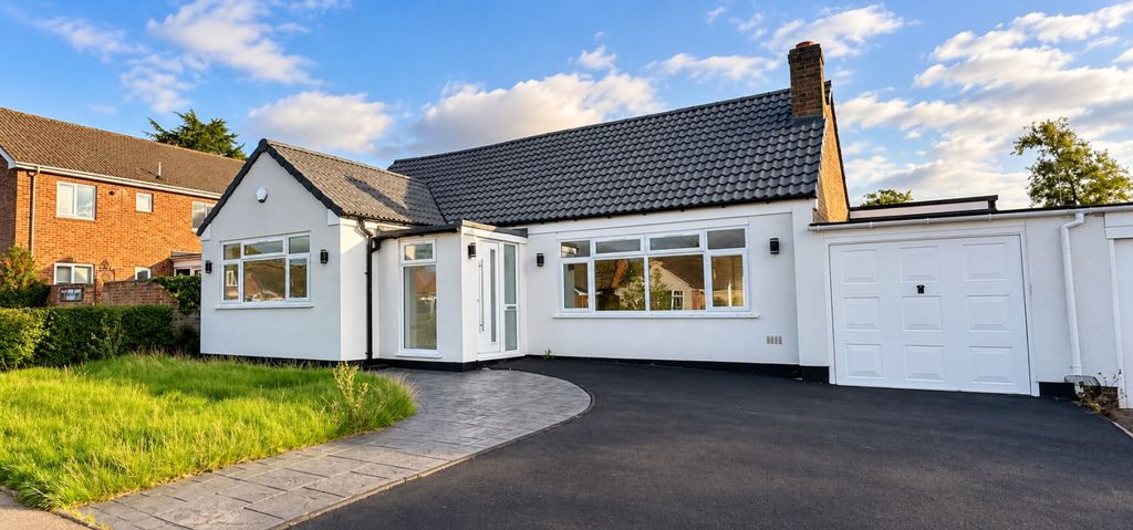 Property photo 1 of 20 3 Bed Detached Bungalow For Sale, Tulip Tree Avenue, Kenilworth CV8 | My World Estates