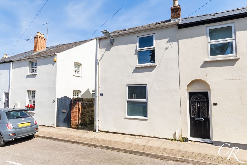 Property photo 1 of 12