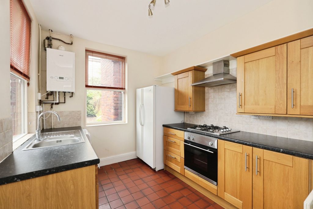 Property photo 2 of 17 Photo