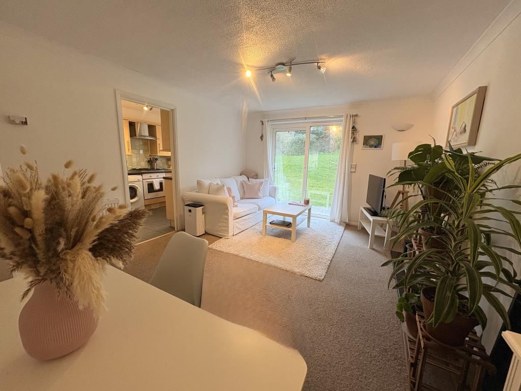 Property photo 2 of 9 Living Room