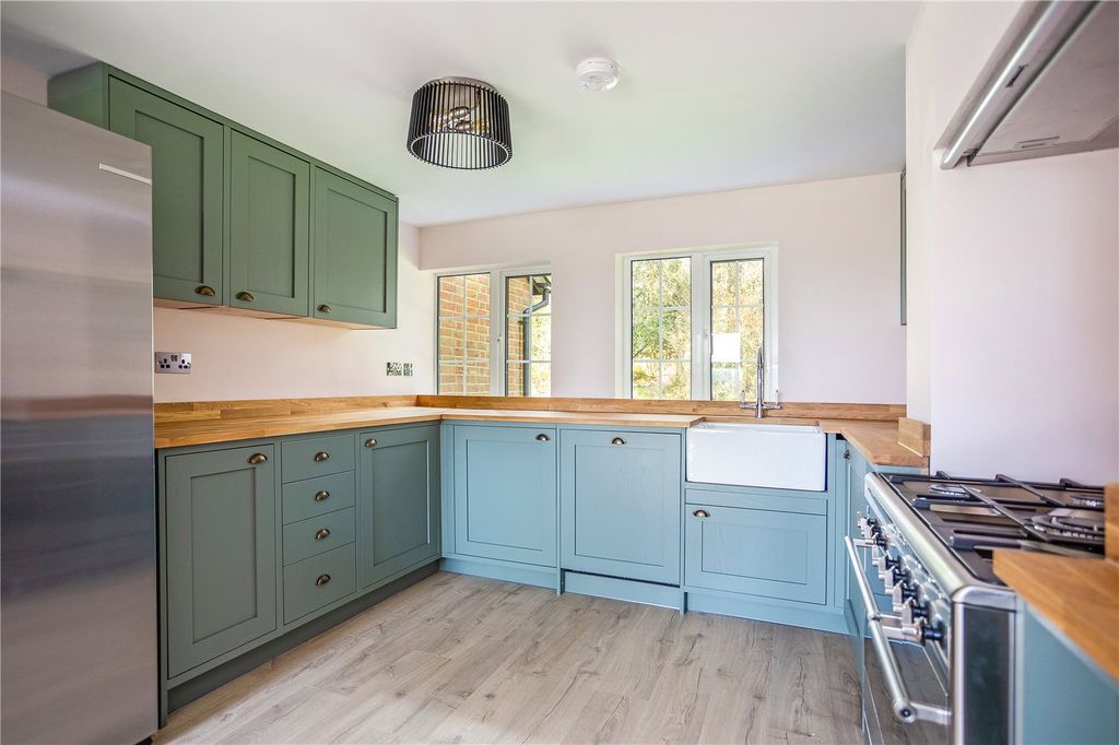 Property photo 3 of 46 Kitchen