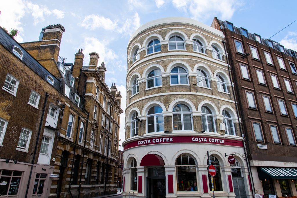 Property photo 1 of 5