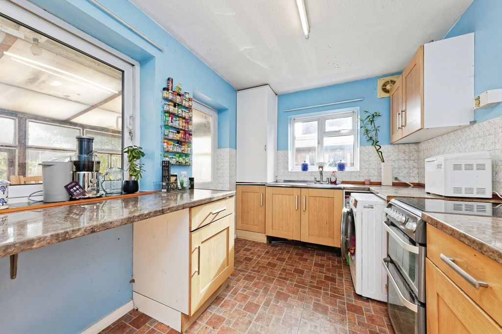 Property photo 3 of 13 Photo