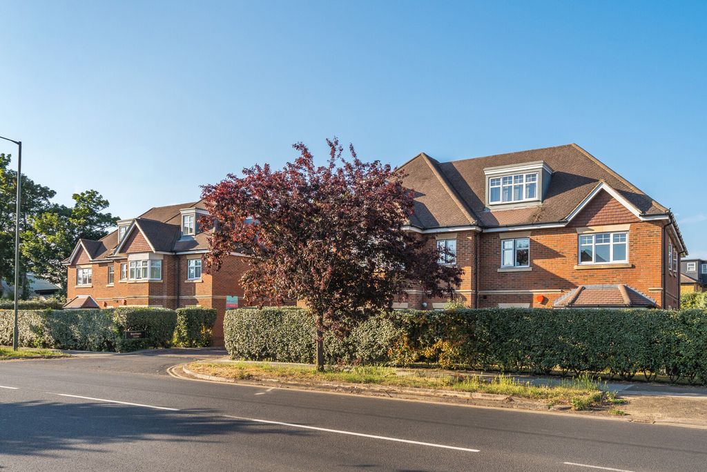 Property photo 1 of 13 1295064-26-682B78...