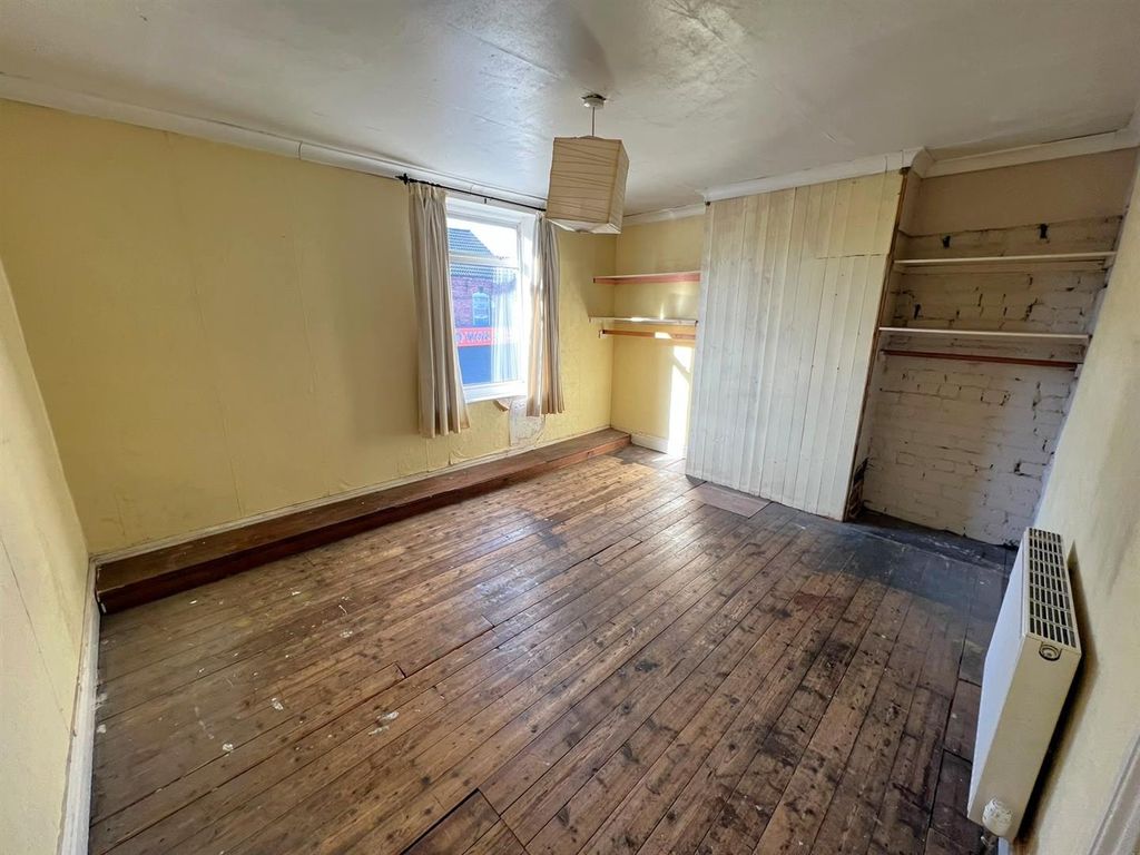 Property photo 3 of 12 Bedroom One