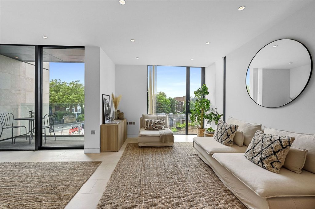 Property photo 1 of 9 Reception Room