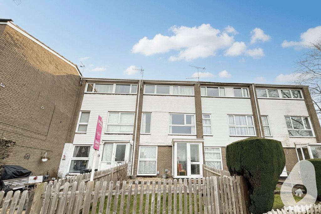 Property photo 1 of 18 4523401