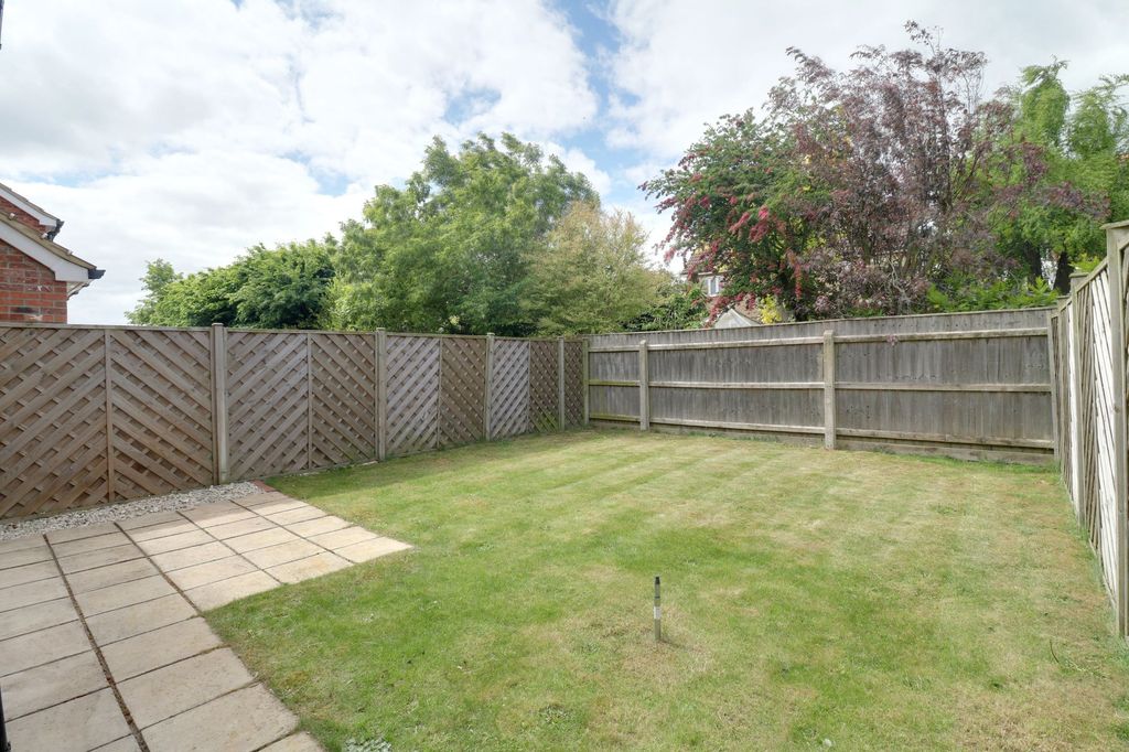 Property photo 2 of 19