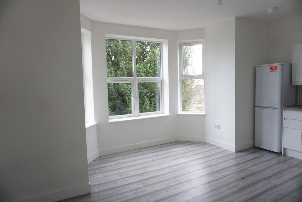 Property photo 1 of 5 Main