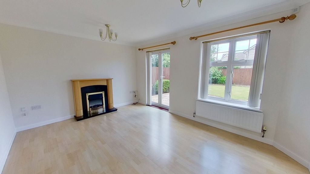 Property photo 2 of 15 Picture No. 69