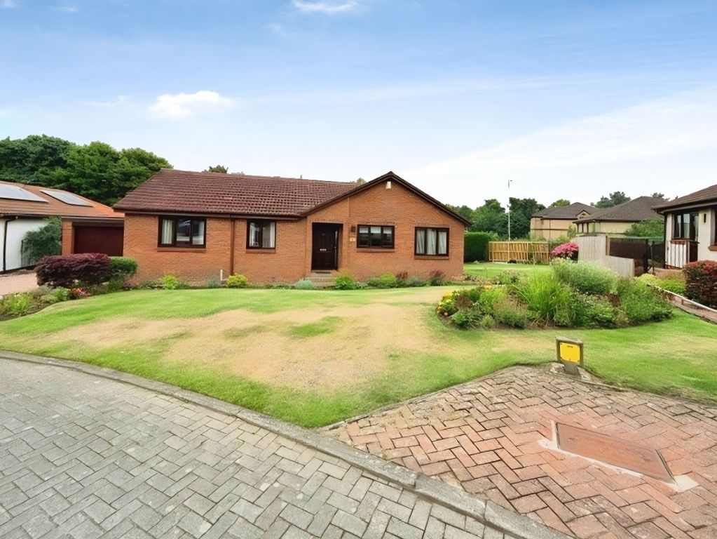 Property photo 1 of 32