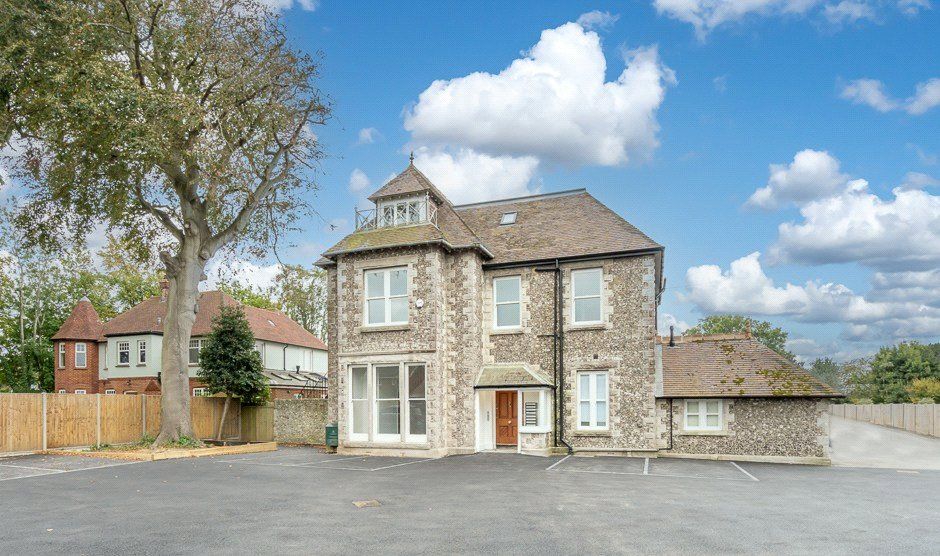 Property photo 1 of 9 Picture No. 24