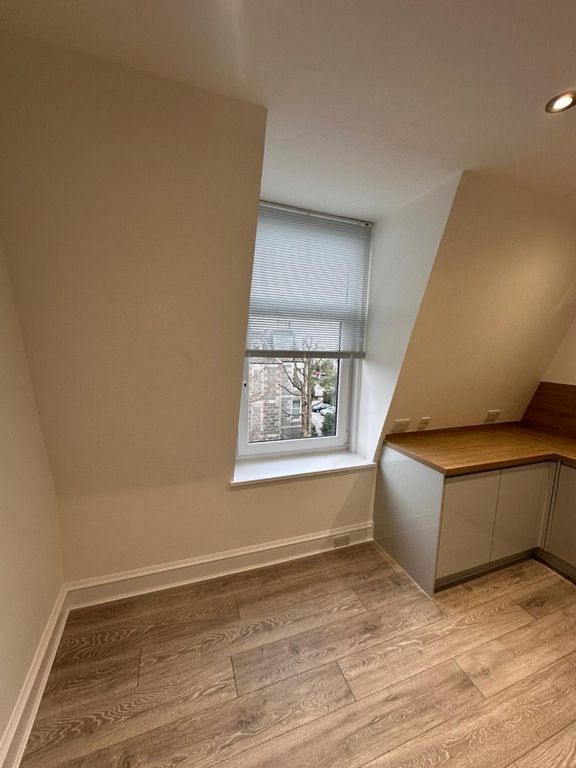 Property photo 3 of 10 Photo 3