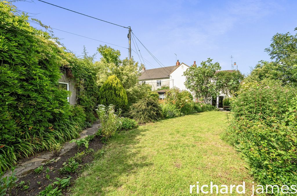 Property photo 2 of 25 03A0371179444d2Ebefb8Daca35Cef99