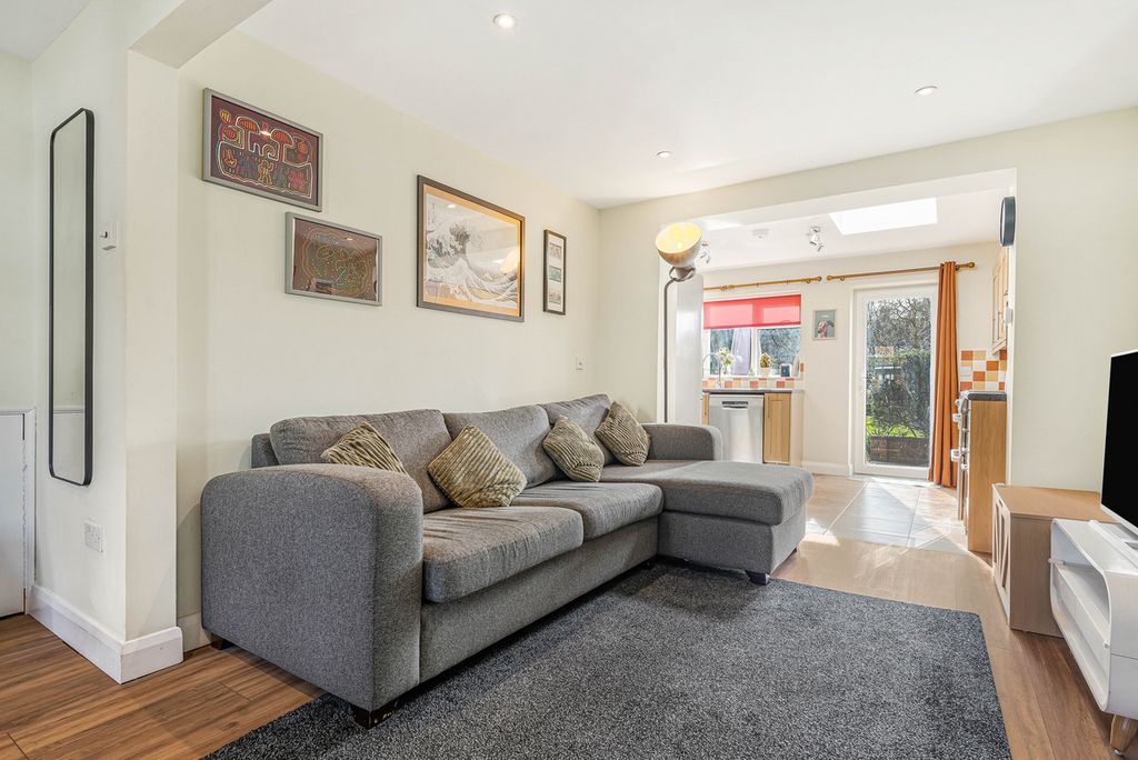 Property photo 2 of 16