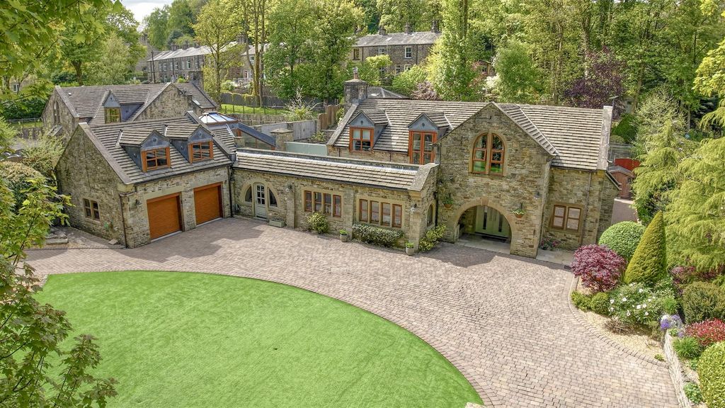 Property photo 1 of 63 Aerial Front