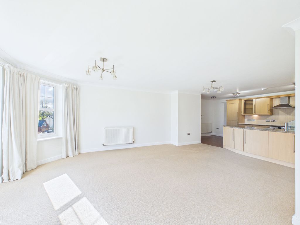 Property photo 3 of 28