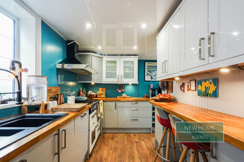 Property photo 2 of 26 Photo 19