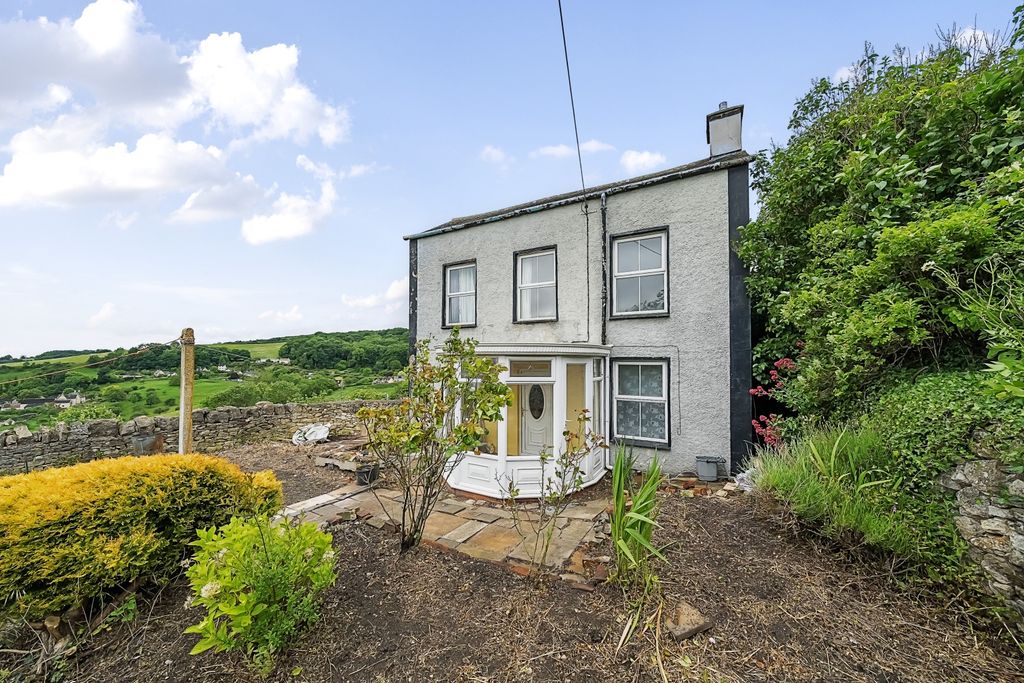 Property photo 1 of 11 Front View