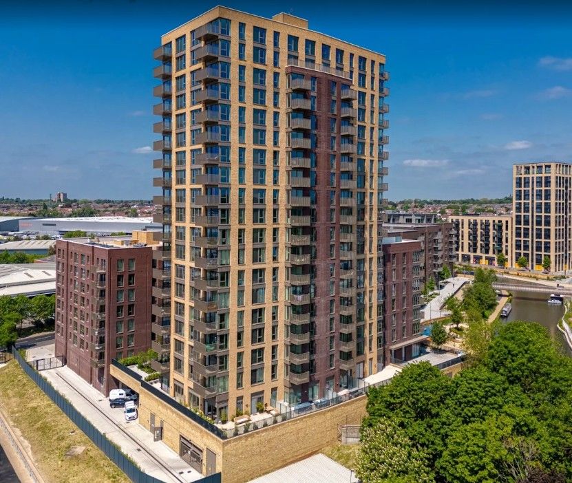 Property photo 1 of 9