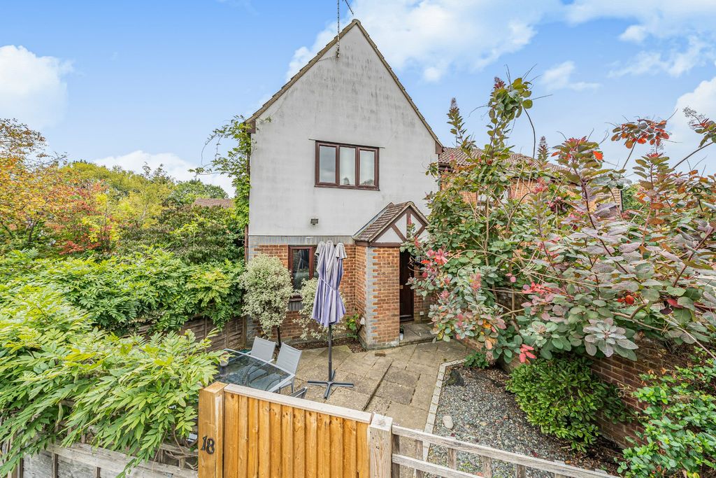 Property photo 1 of 12 Front Aspect