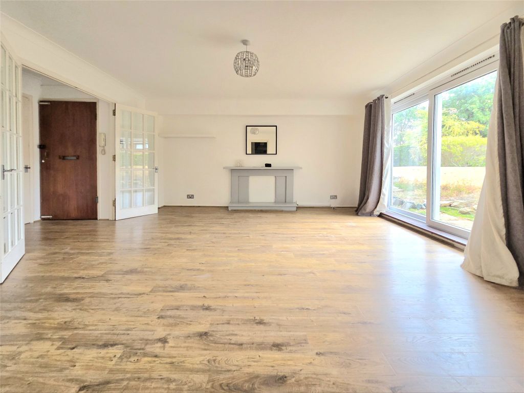 Property photo 2 of 9 Picture No. 11