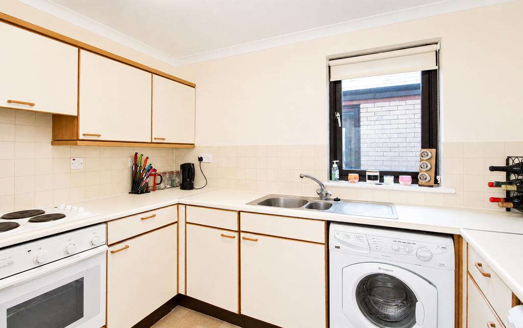 Property photo 2 of 6 Kitchen - Angle 1