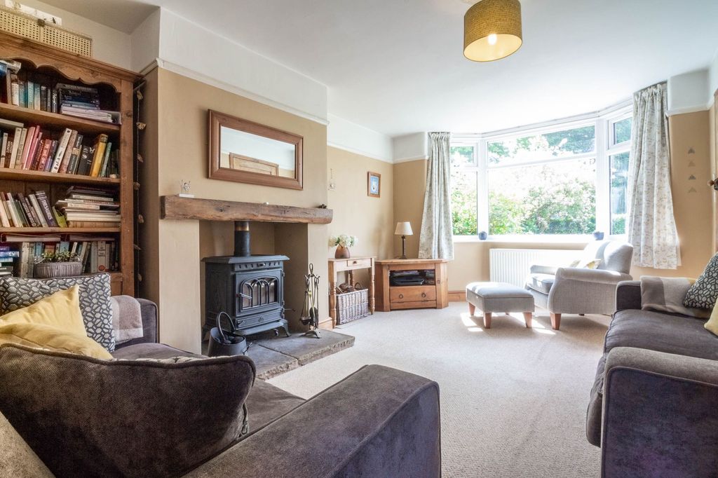 Property photo 1 of 25