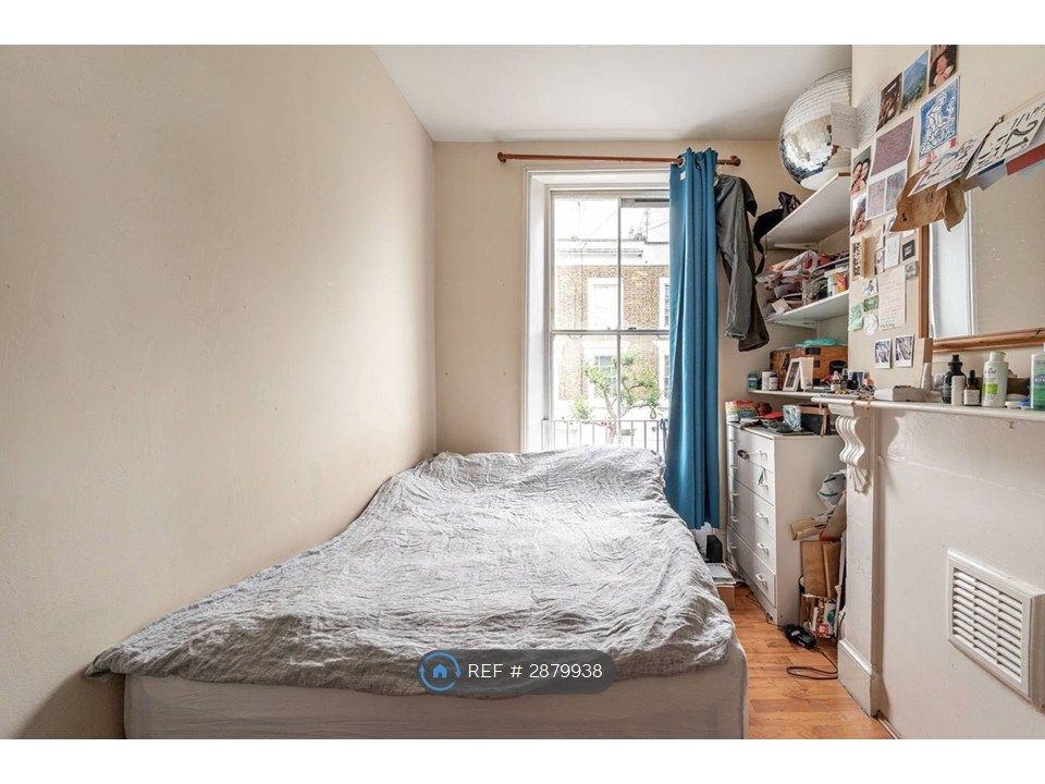 Property photo 3 of 9 Bedroom 3