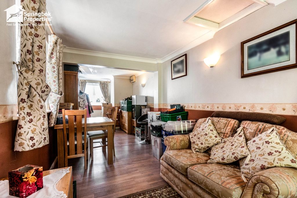 Property photo 2 of 16 1